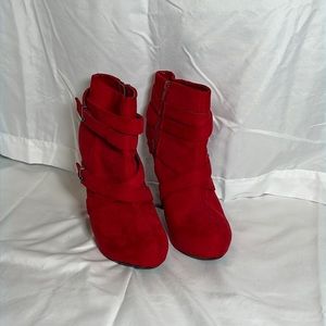 RED HIGH HEAL BOOTS: SHÏ BY JOURNEYS
